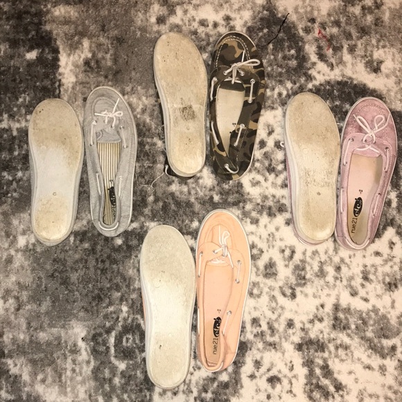 Slip ons - Picture 2 of 2